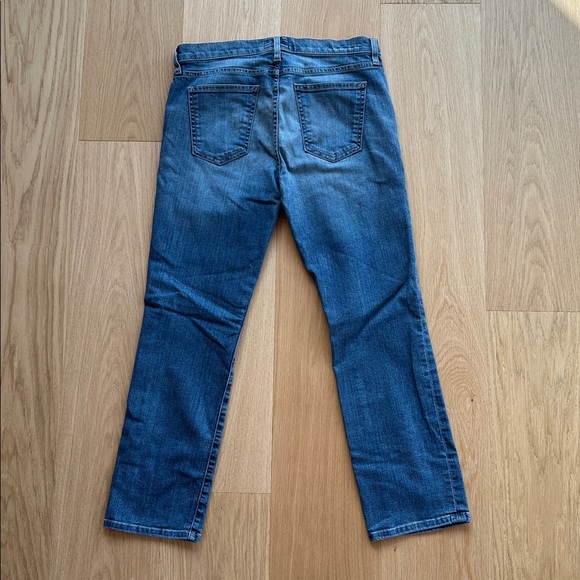 Current/Elliott The String Bean Jeans | Worn-In Boyfriend Ankle Fit Jean - Picture 6 of 7